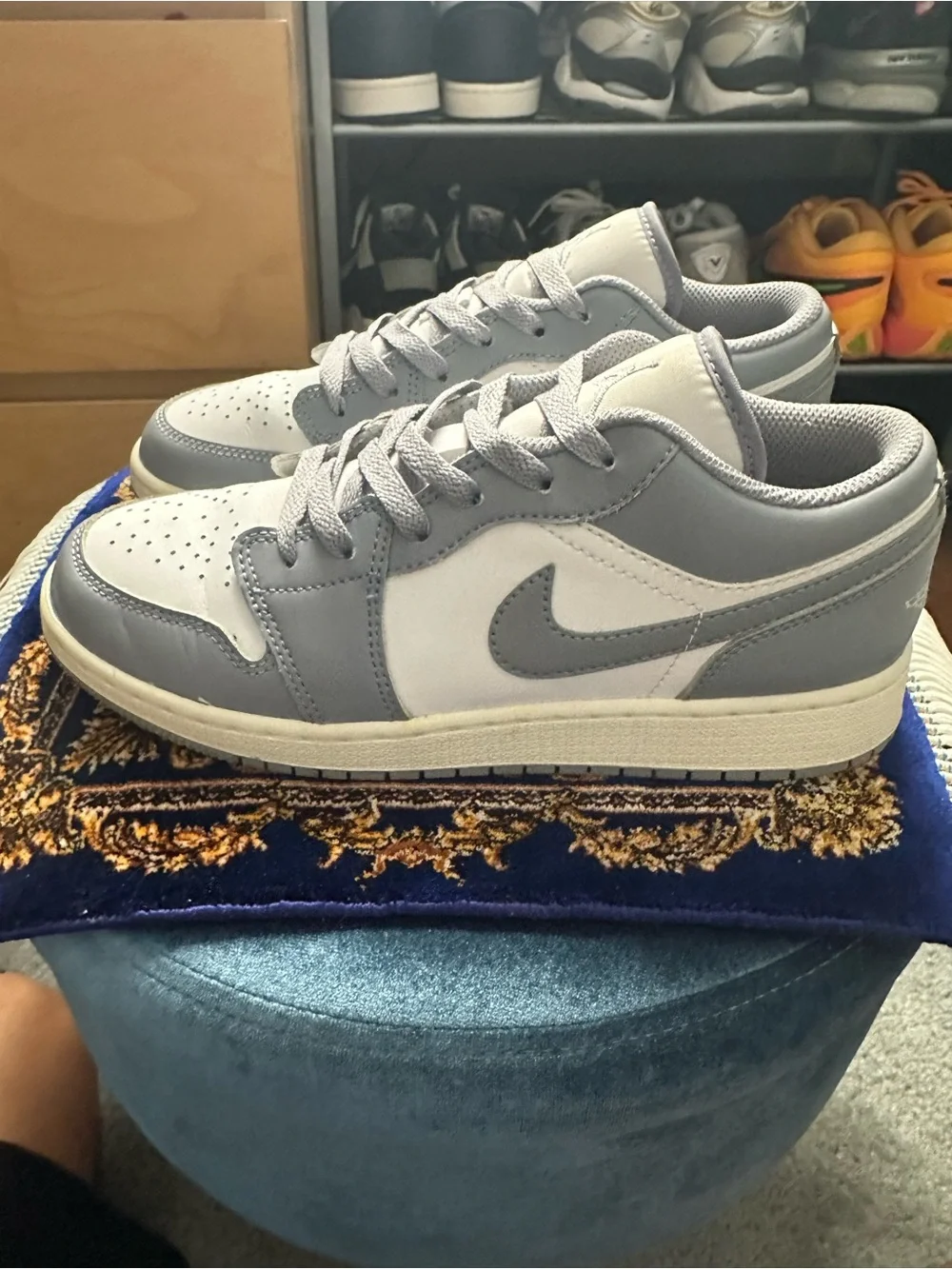 Jordan Kids' Low-Top Sneakers in Grey and White